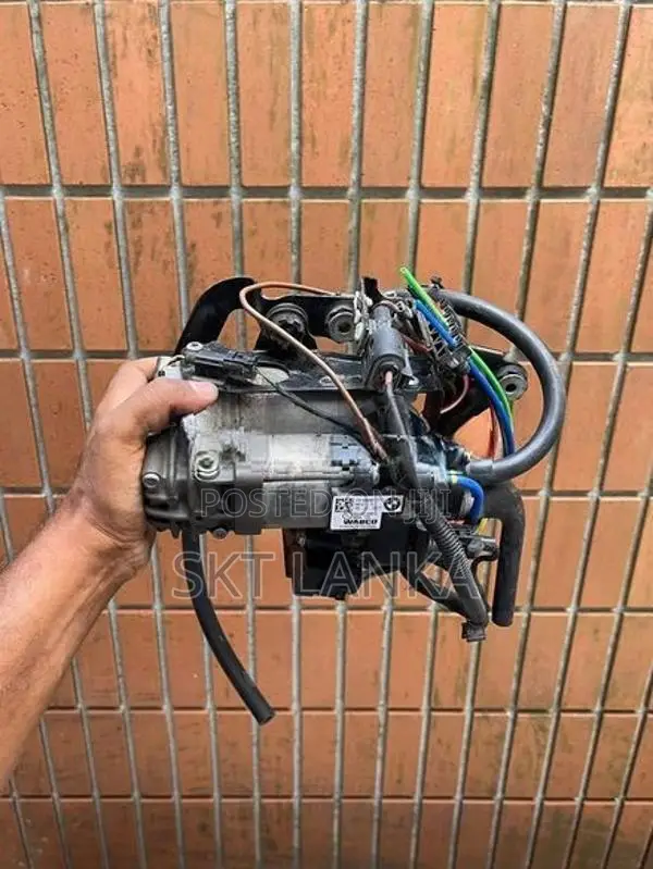 Genuine BMW 740e 740Le 2018 Air Suspension Pump Complete