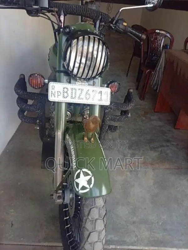 Royal Enfield Bullet 2016