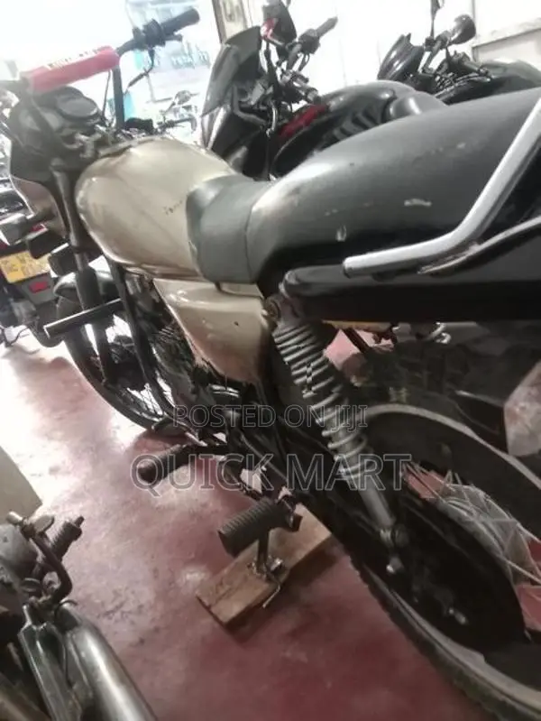 Hero Splendor Plus 2000