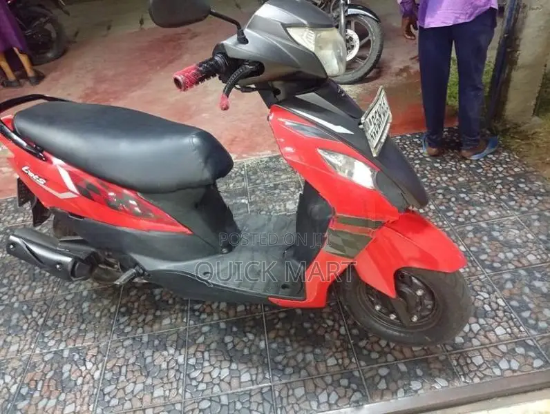 Suzuki Lets 2019