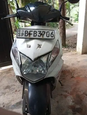 Honda Dio SCV 2017