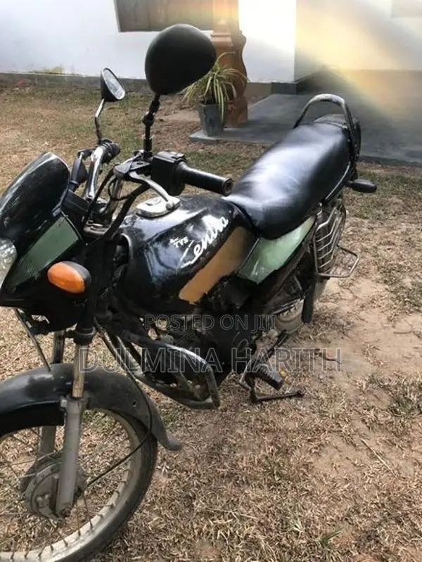 TVS Centra 2004