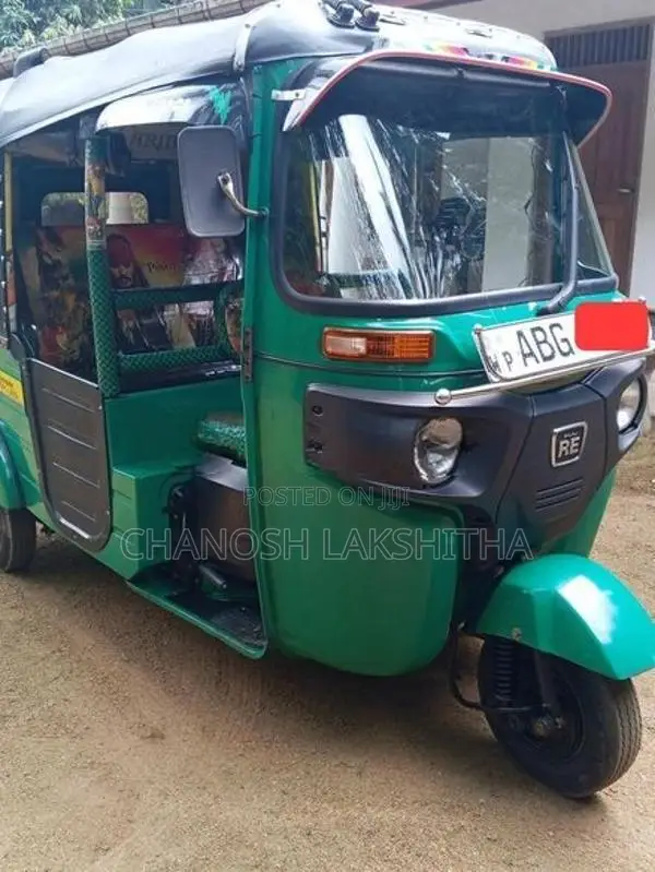 Bajaj RE 2015