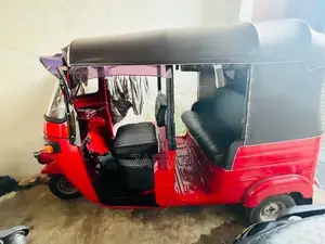 Bajaj RE 2000
