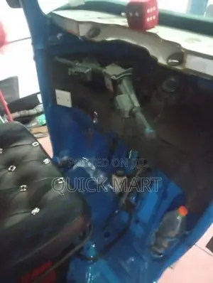 Bajaj RE 2011