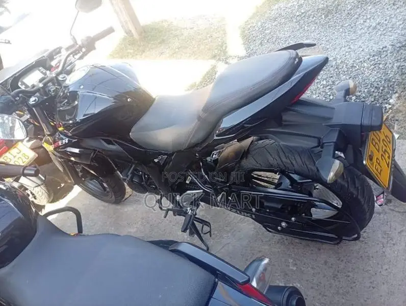 Suzuki Gixxer SF 2017