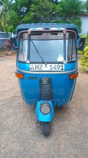 Bajaj RE 2004