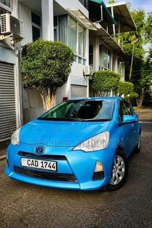 Toyota Aqua S Grade 2013