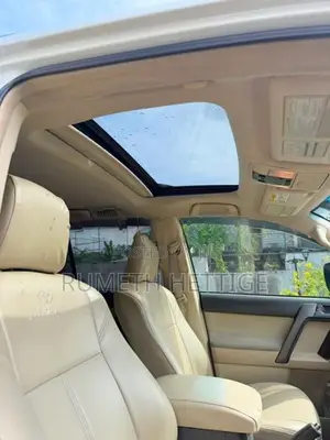 Toyota Land Cruiser Prado TX 150 2015