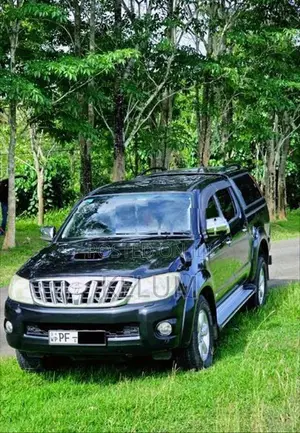 Toyota Hilux 2011