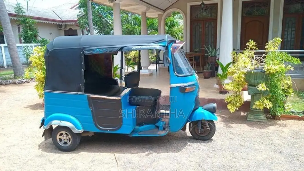 Bajaj RE 2004