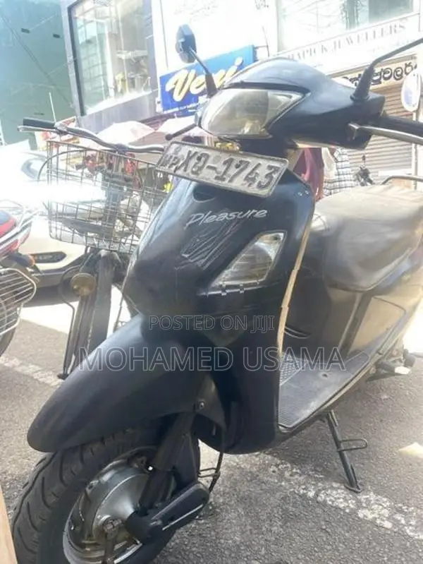 Hero Pleasure 2012