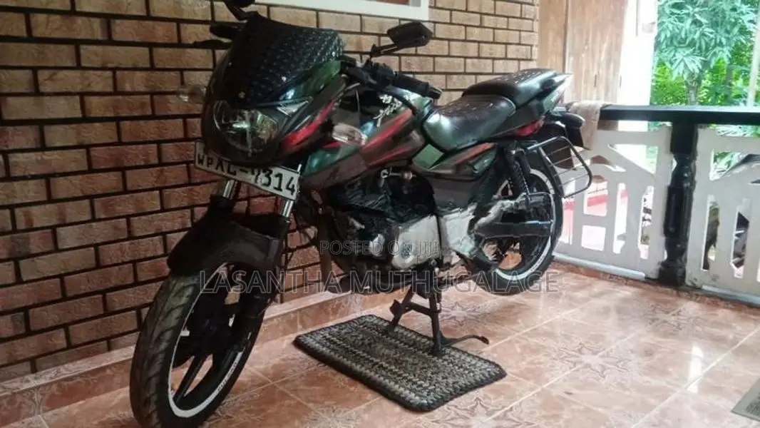 Bajaj Pulsar 180 2012