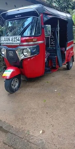 Bajaj RE 2013