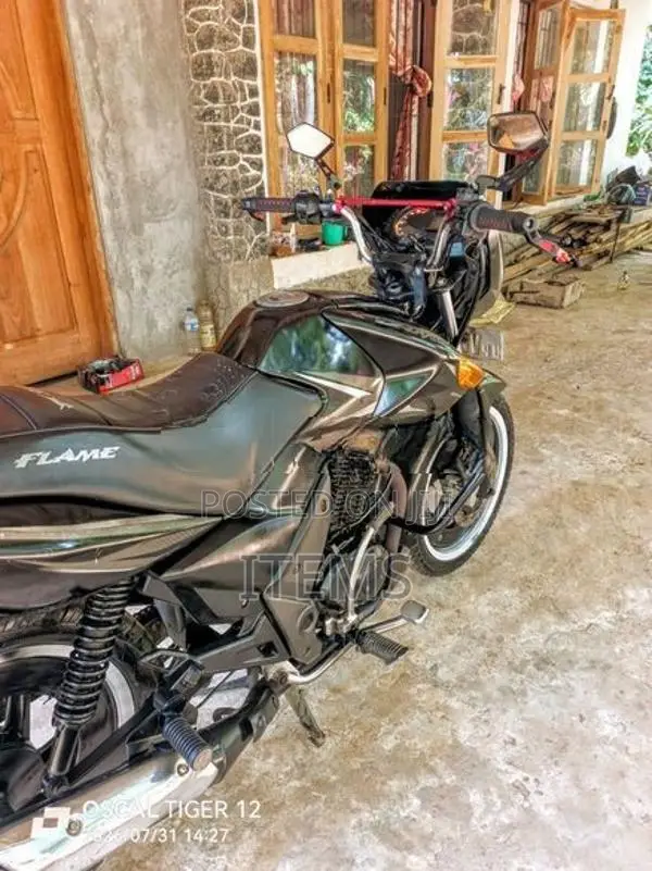 TVS Flame SR 2010