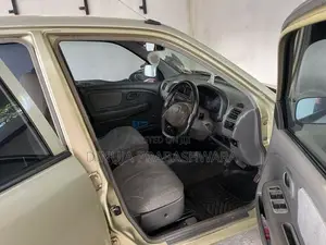 Suzuki Alto 2000