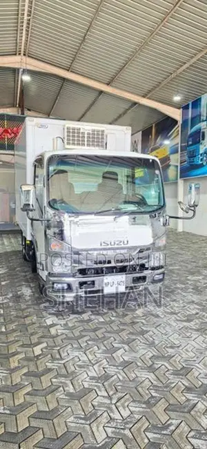 Isuzu Elf Freezer Truck 10.5ft 2018