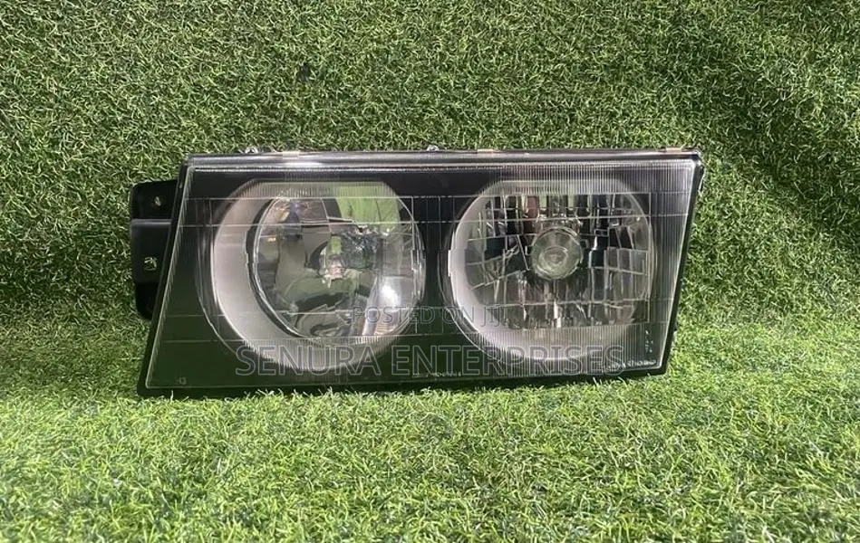 Mitsubishi Rosa Head Light Lh