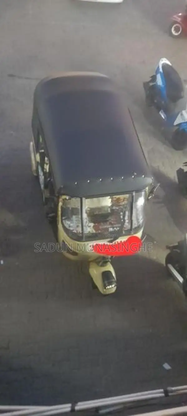 Bajaj RE 1998