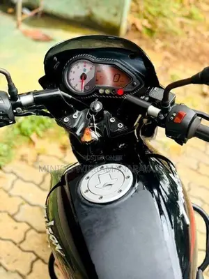 Bajaj Pulsar 150 2017
