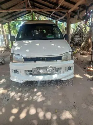 Toyota Noah 1998