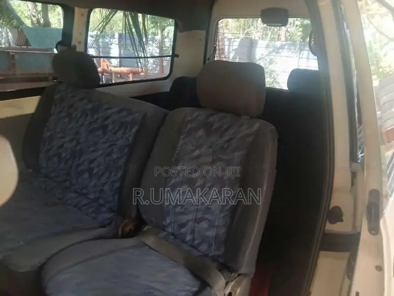 Toyota Noah 1998