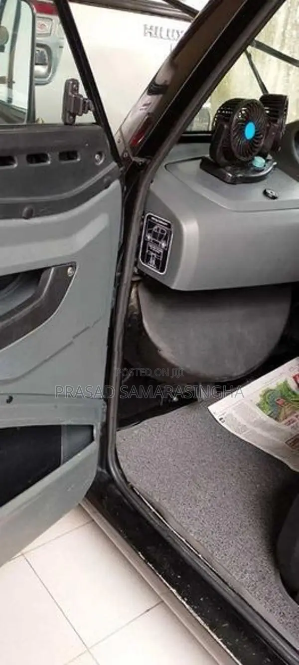 Bajaj Qute 2019