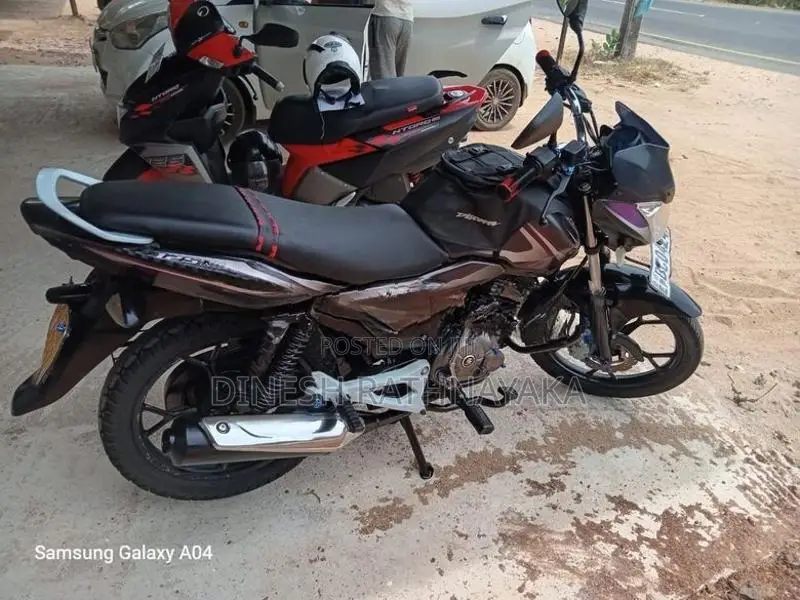 Bajaj Discover 125 2015