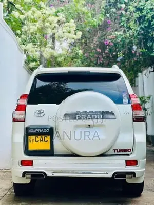 Toyota Land Cruiser Prado 2014