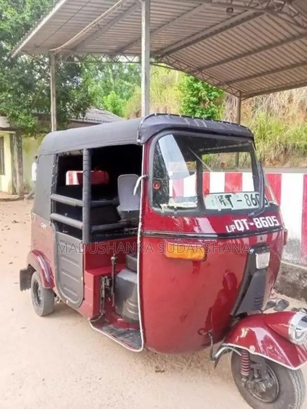 Bajaj RE 2009