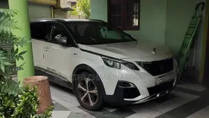 Peugeot 5008 Allure Premium 2019