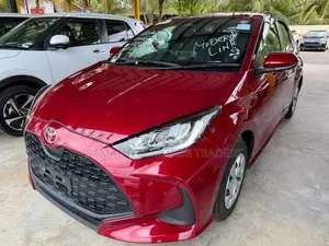 Toyota Yaris G LED 2024