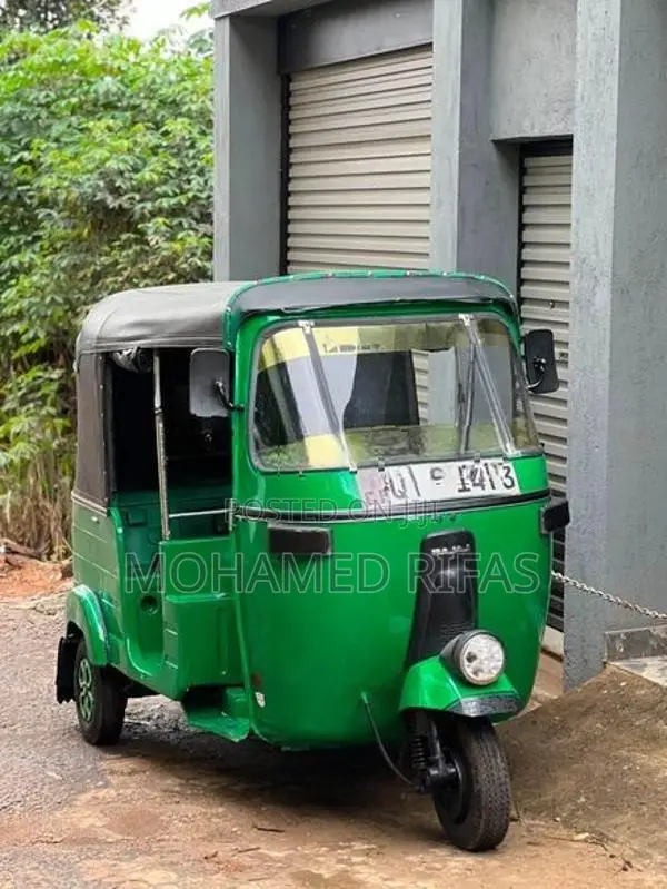 Bajaj RE 2009