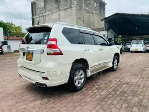Toyota Land Cruiser Prado 150 TX 2011