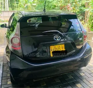 Toyota Aqua 2012
