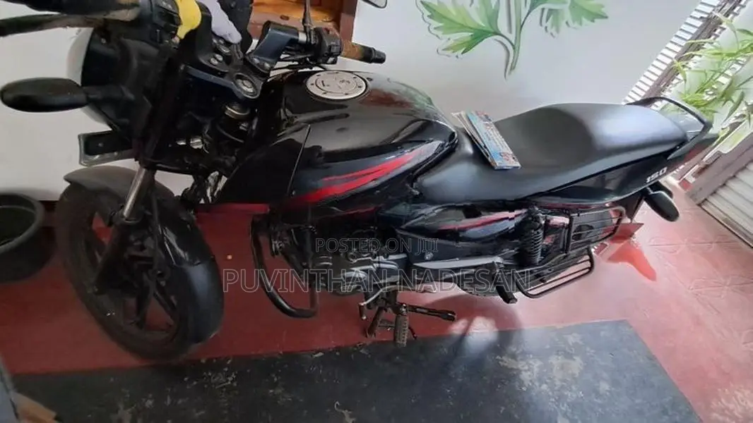 Bajaj Pulsar 150 2016
