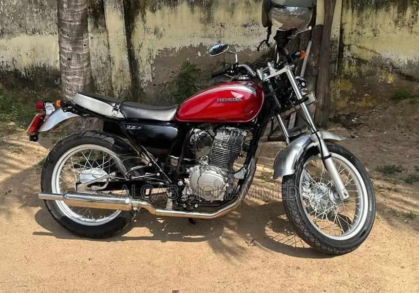 Honda CB223S Classic 2005