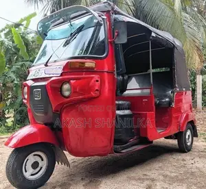Bajaj RE Trim 2015