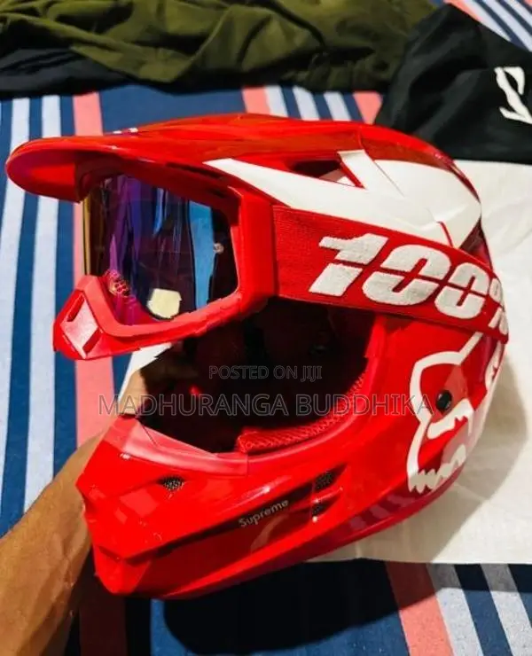Fox V1 Helmet