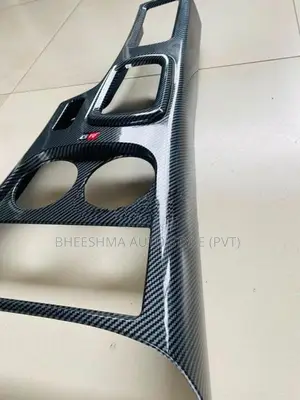 Toyota Hilux Carbon Fiber Consol Box Cover
