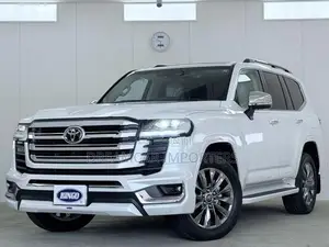 Toyota Land Cruiser Sahara LC300 2025