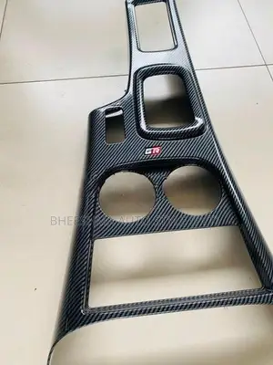 Toyota Hilux Carbon Fiber Consol Box Cover