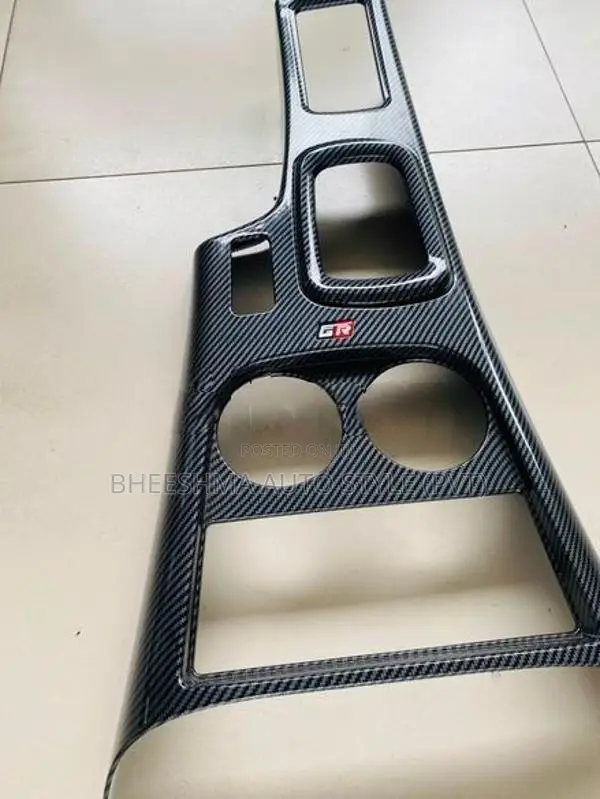 Toyota Hilux Carbon Fiber Consol Box Cover