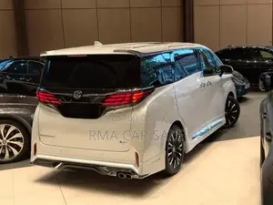 Toyota Alphard Executive Lounge 2025