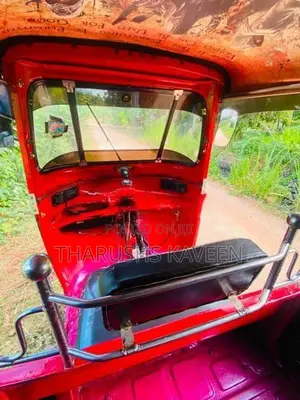 Bajaj RE 2003