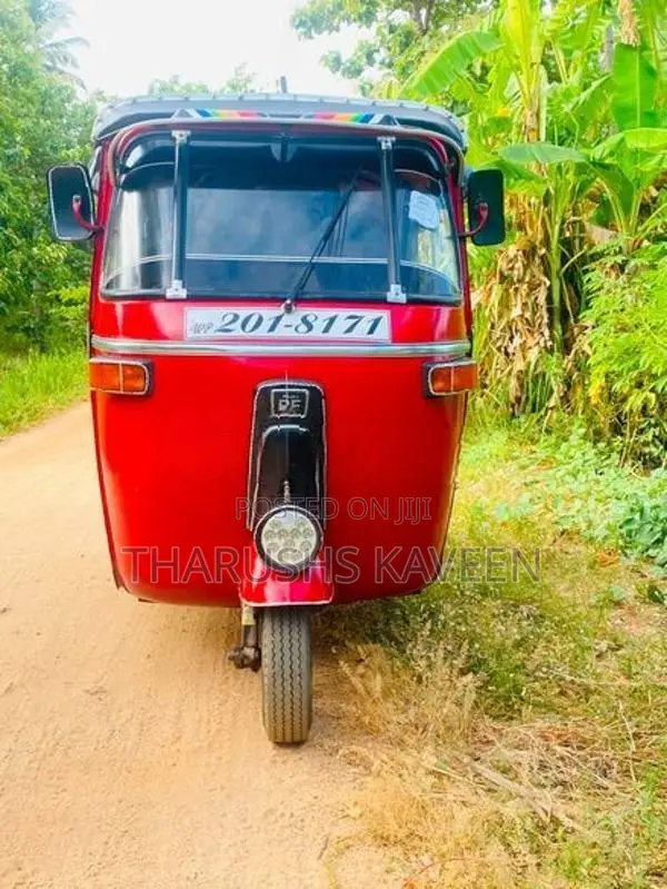 Bajaj RE 2003
