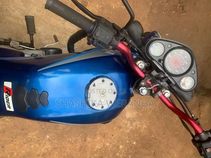 Bajaj Caliber 2003