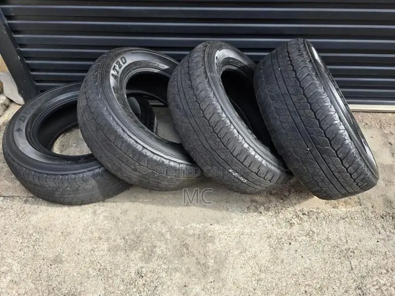 265/65/17 Dunlop Tire Set