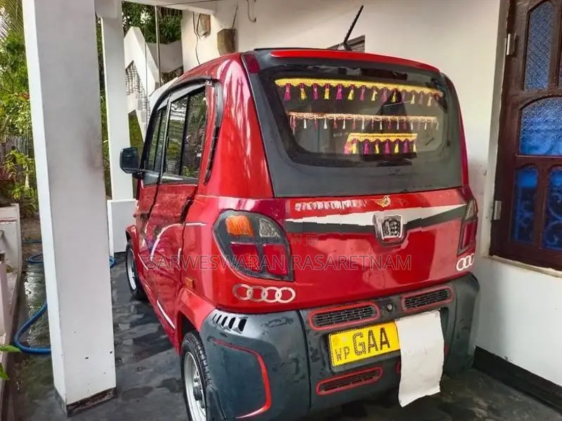 Bajaj Qute 2019