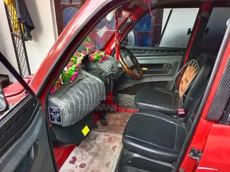 Bajaj Qute 2019
